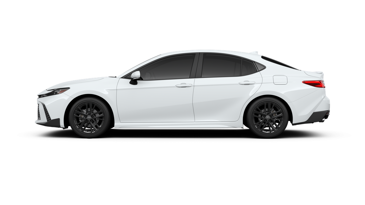 2025 Toyota Camry SE photo 4