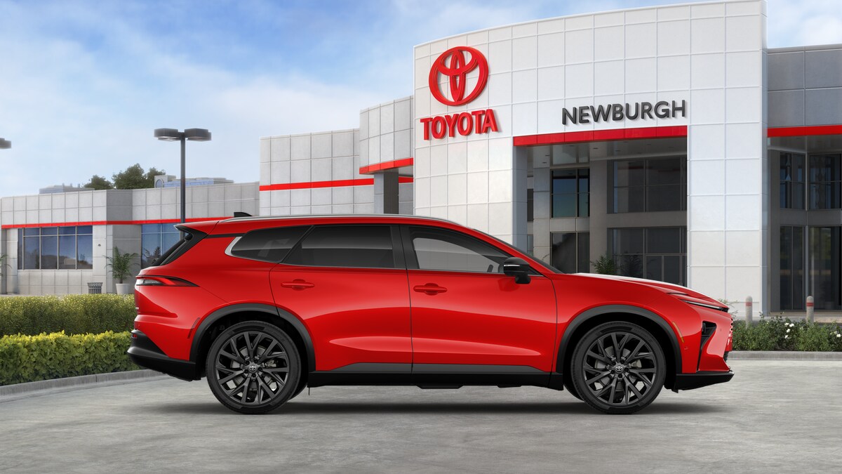 2025 Toyota Crown Signia Limited - Photo 12