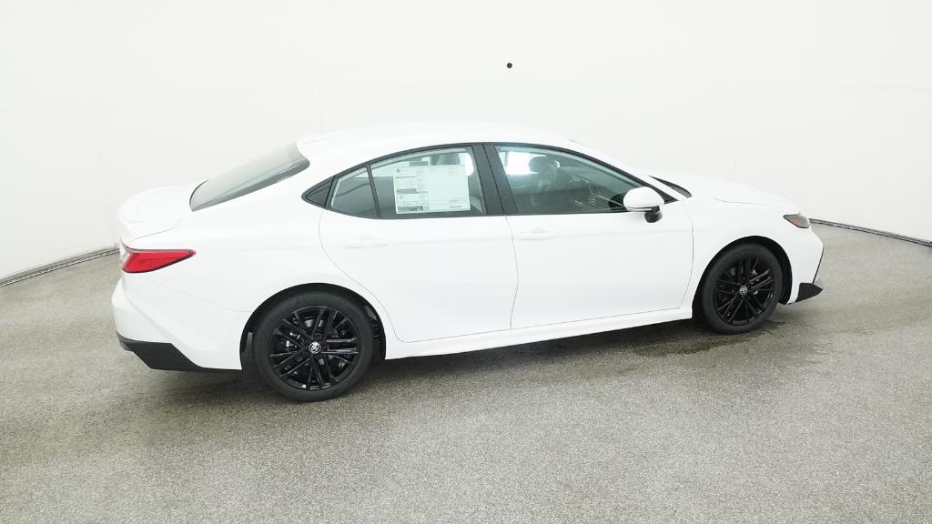 2025 Toyota Camry SE photo 31