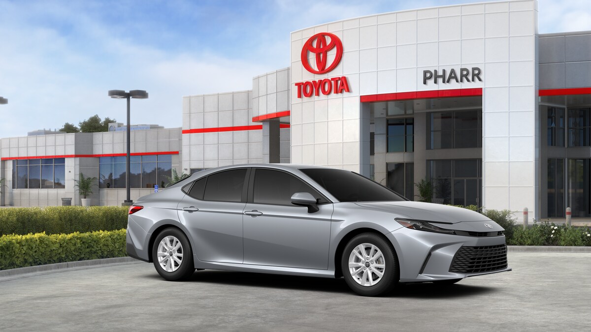 2025 Toyota Camry LE photo 18