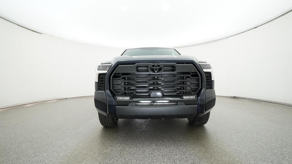 2025 Toyota Tundra Limited photo 3