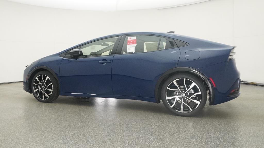 2025 Toyota Prius Plug-in Hybrid XSE photo 9