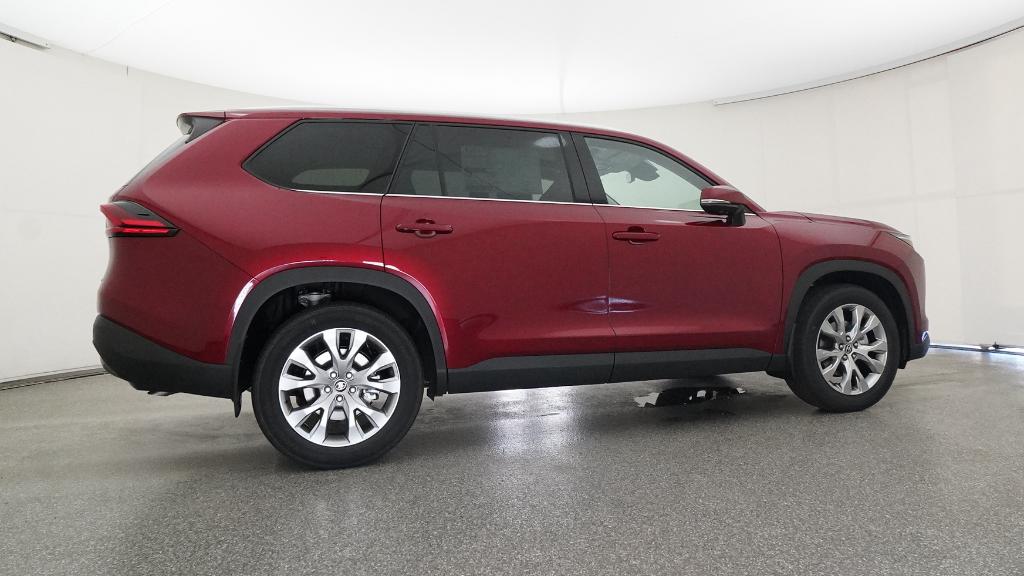 2025 Toyota Grand Highlander Limited photo 2