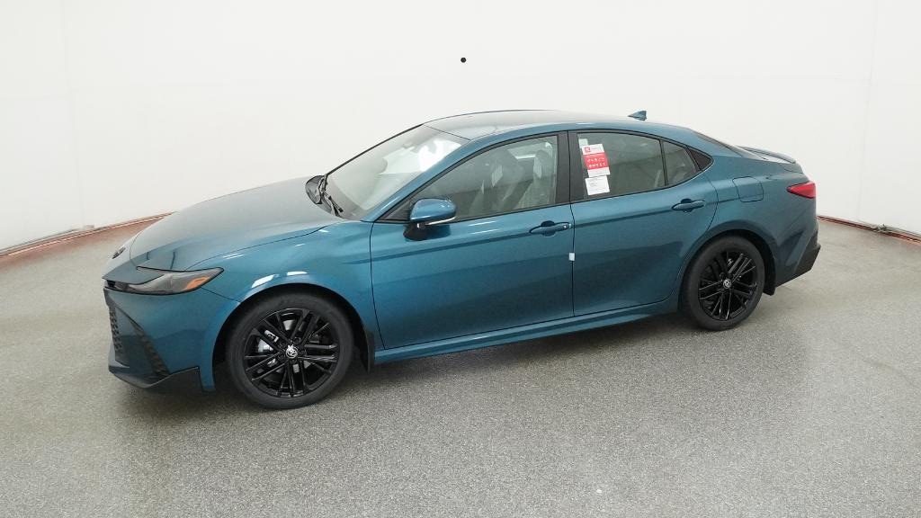 Used 2025 Toyota Camry SE Sedan