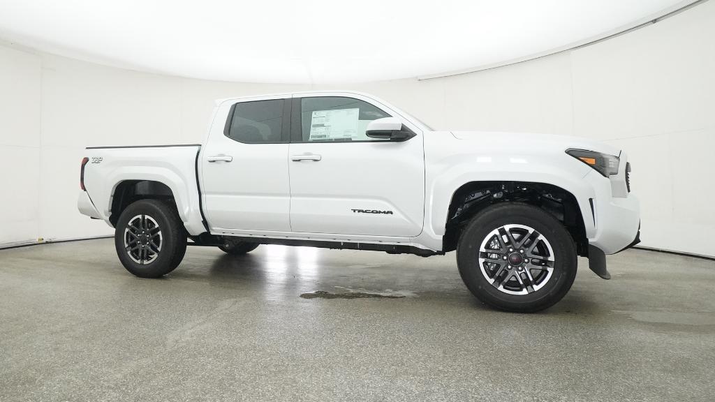 2025 Toyota Tacoma TRD Sport Double Cab photo 3