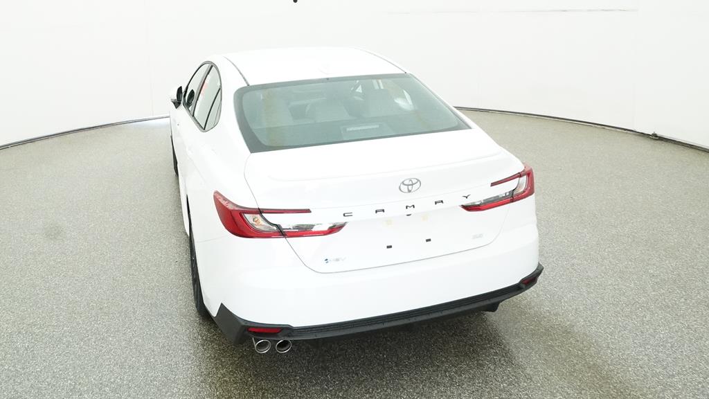 2025 Toyota Camry SE photo 9