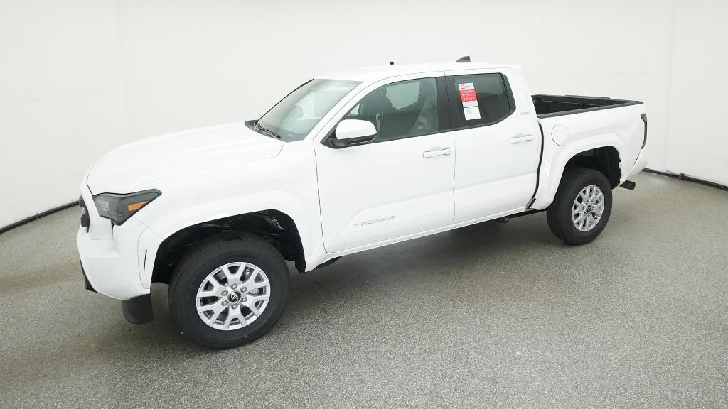 2025 Toyota Tacoma SR5 photo 3