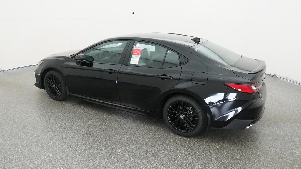 2026 Toyota Camry SE photo 7