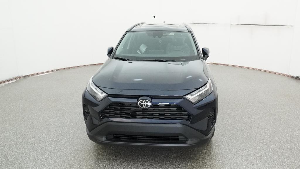 2025 Toyota RAV4 XLE photo 2
