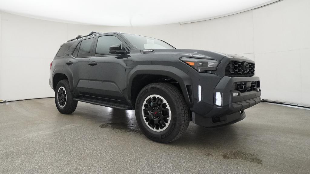 2025 Toyota 4Runner TRD Off-Road photo 3