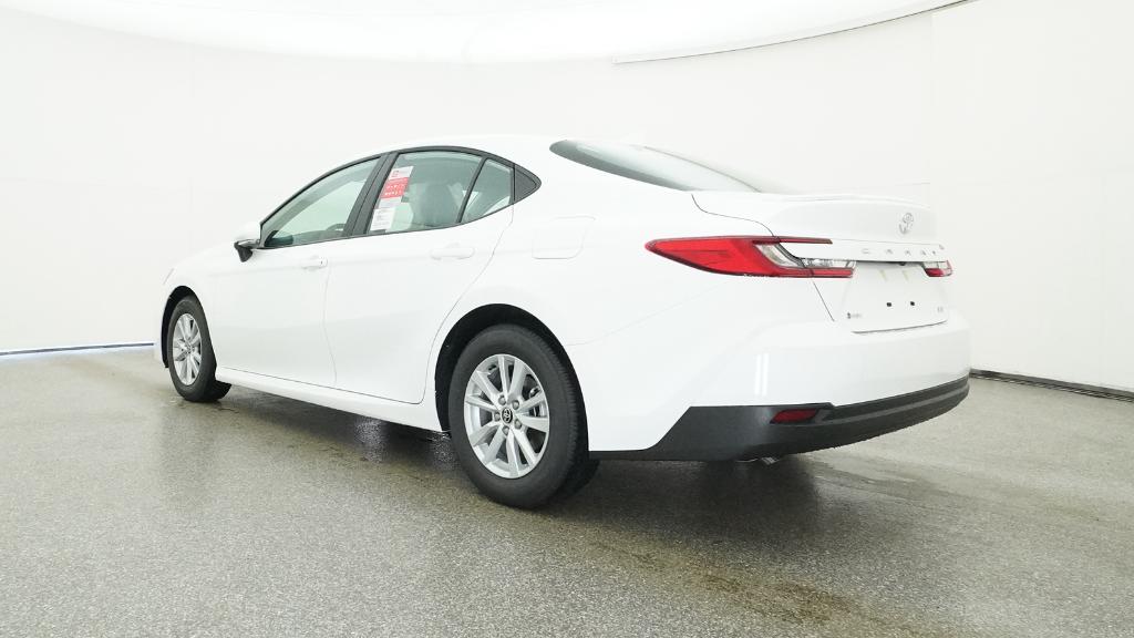 2025 Toyota Camry LE photo 35