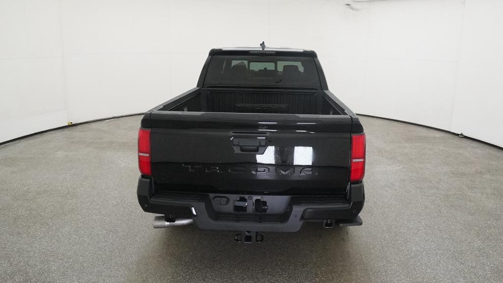 2025 Toyota Tacoma TRD Off-Road Double Cab photo 2