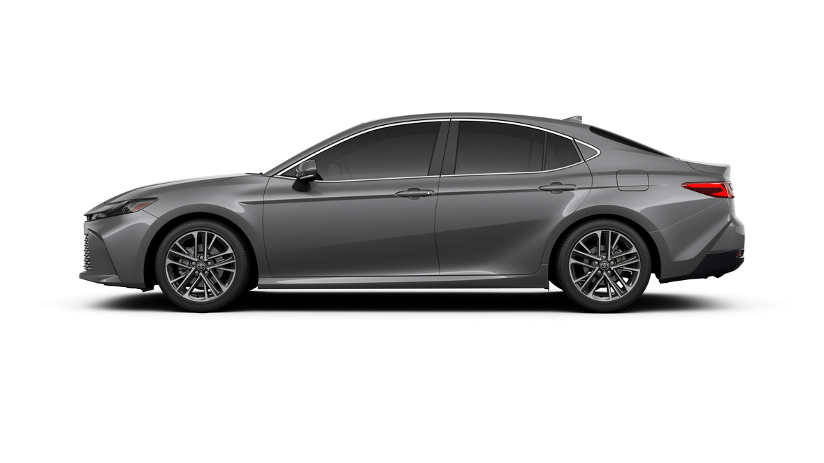 2025 Toyota Camry XLE photo 3