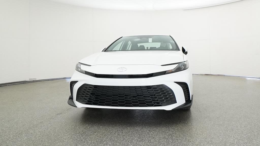 2025 Toyota Camry SE photo 5