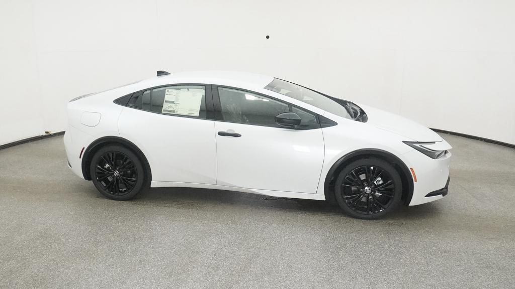 2026 Toyota Prius Plug-in Hybrid photo 16
