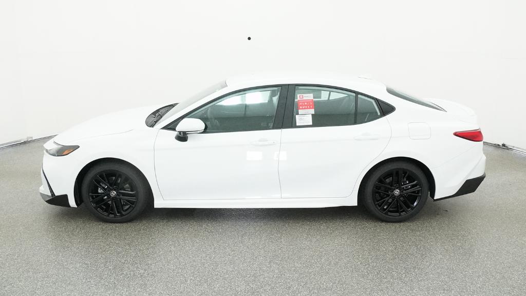 2025 Toyota Camry SE photo 29