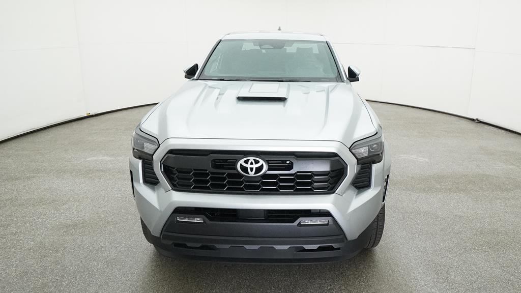 2025 Toyota Tacoma TRD Sport photo 2