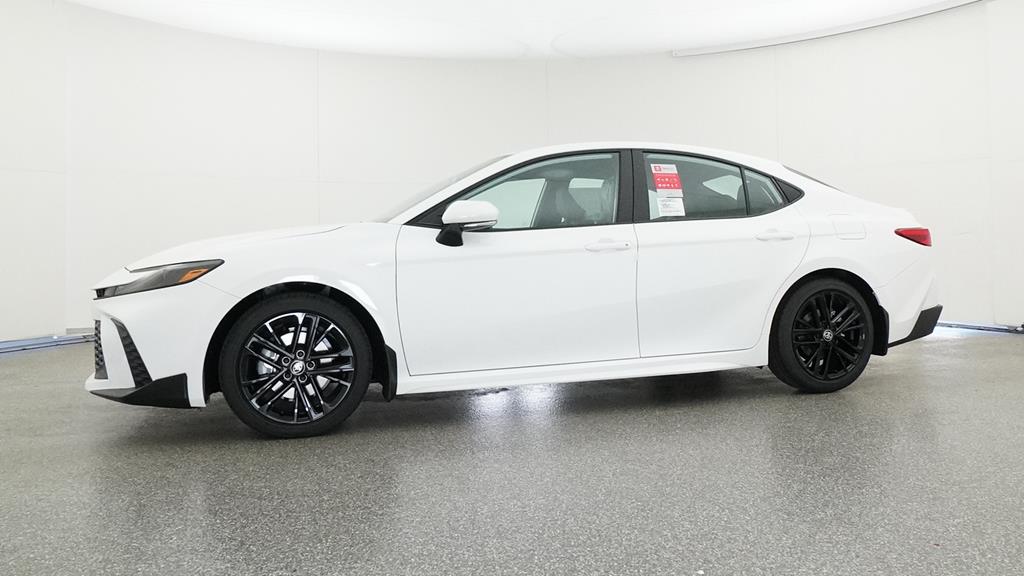 2025 Toyota Camry SE photo 32