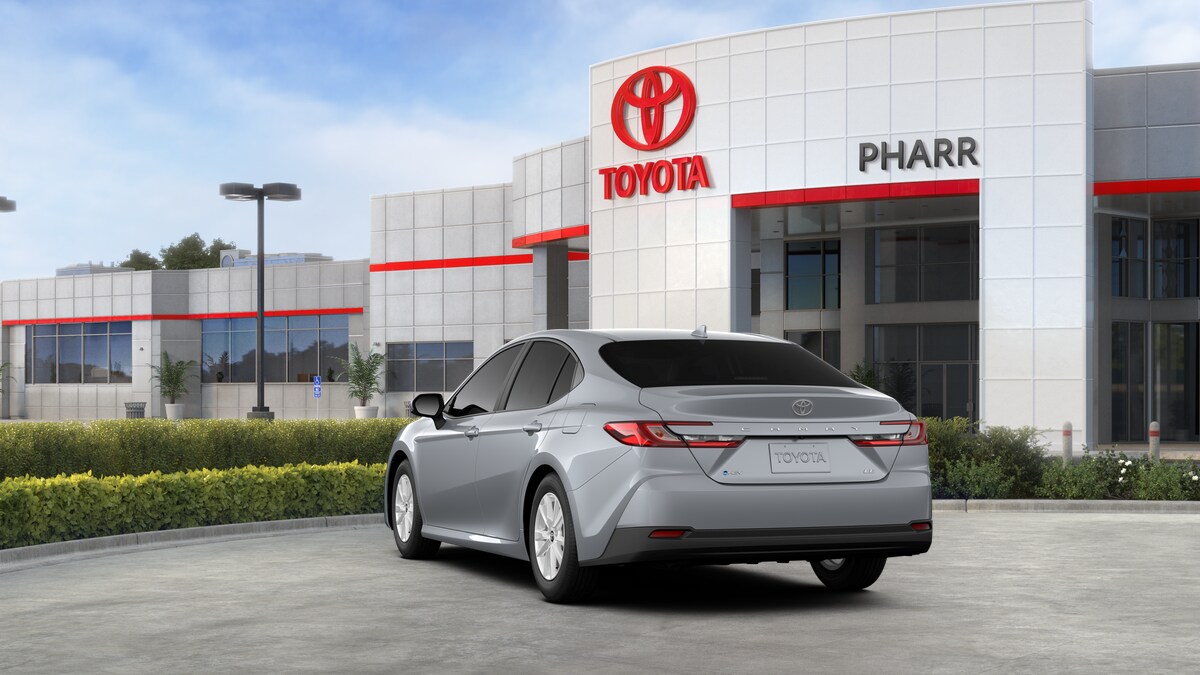 2025 Toyota Camry LE photo 11
