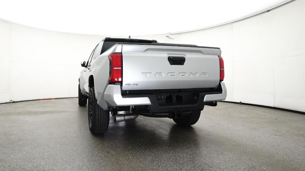 2025 Toyota Tacoma SR5 photo 4