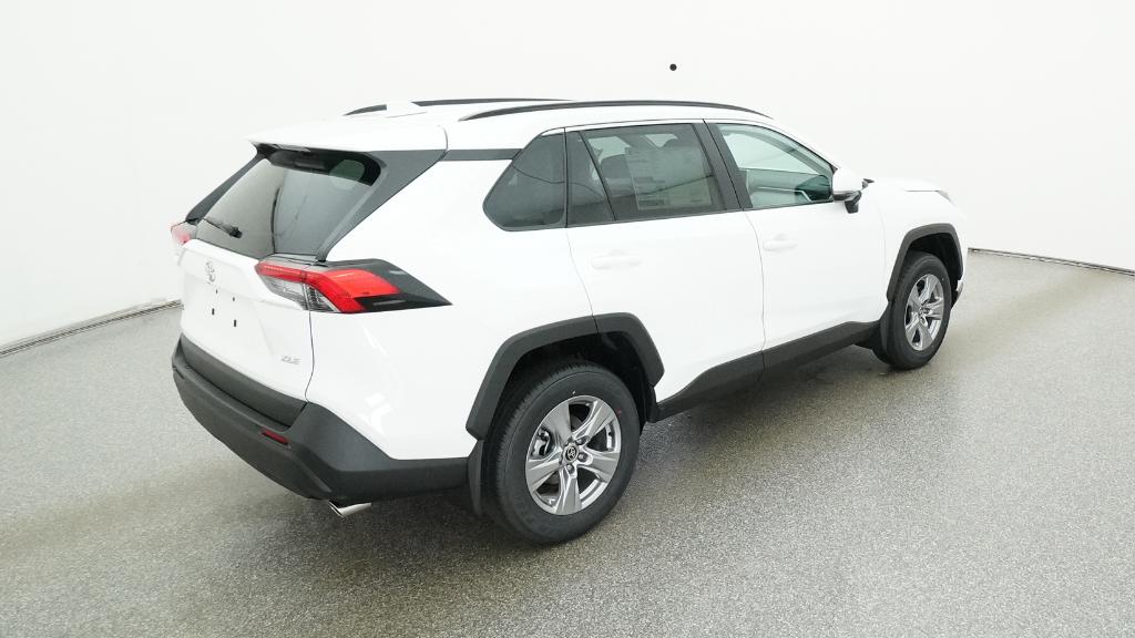 2025 Toyota RAV4 XLE photo 2