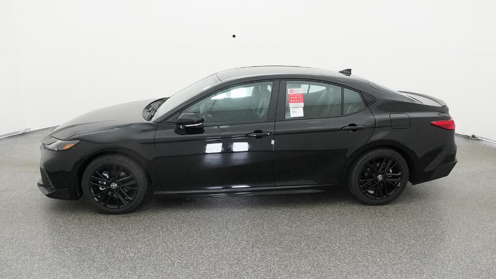 2026 Toyota Camry SE photo 3