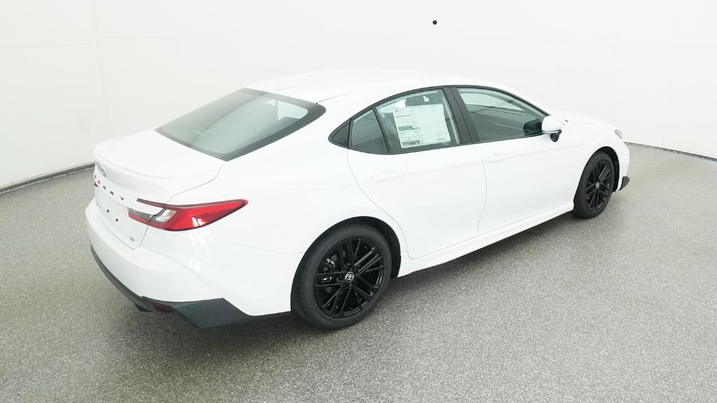 2025 Toyota Camry SE photo 11
