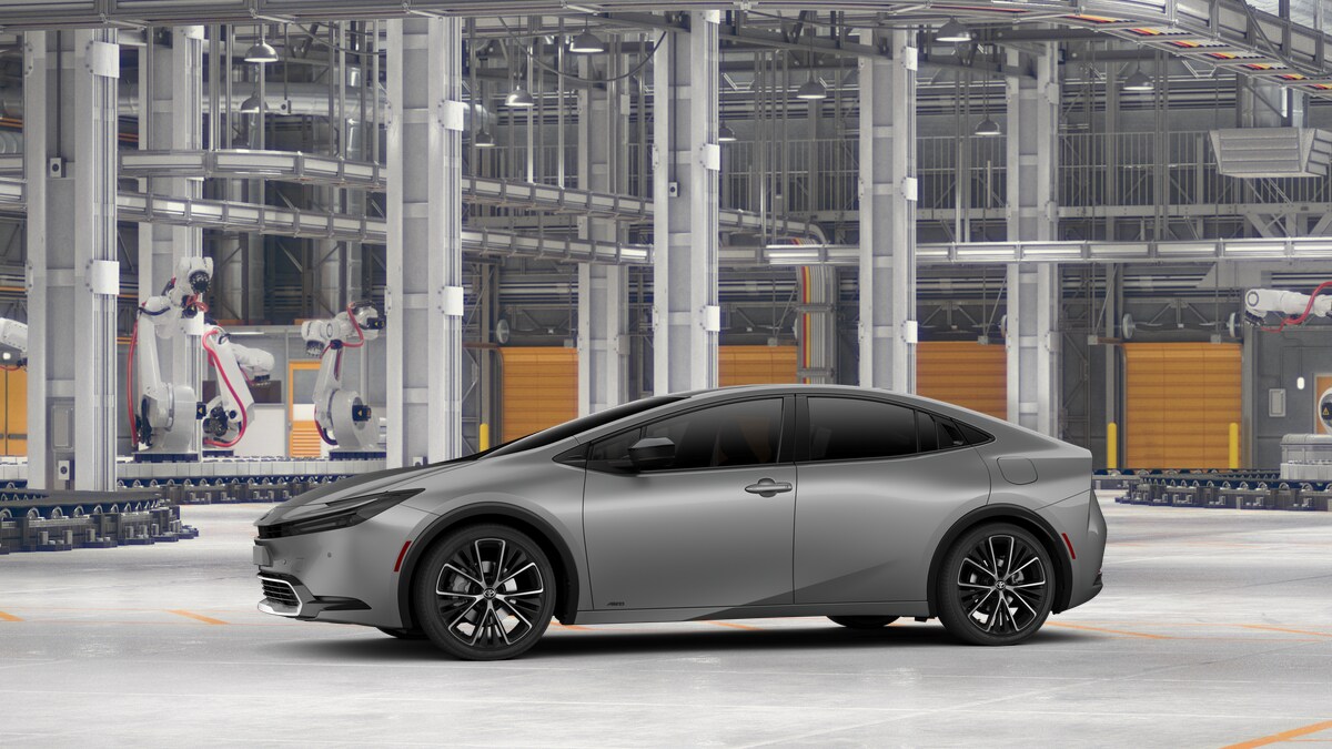 2026 Toyota Prius XLE photo 3