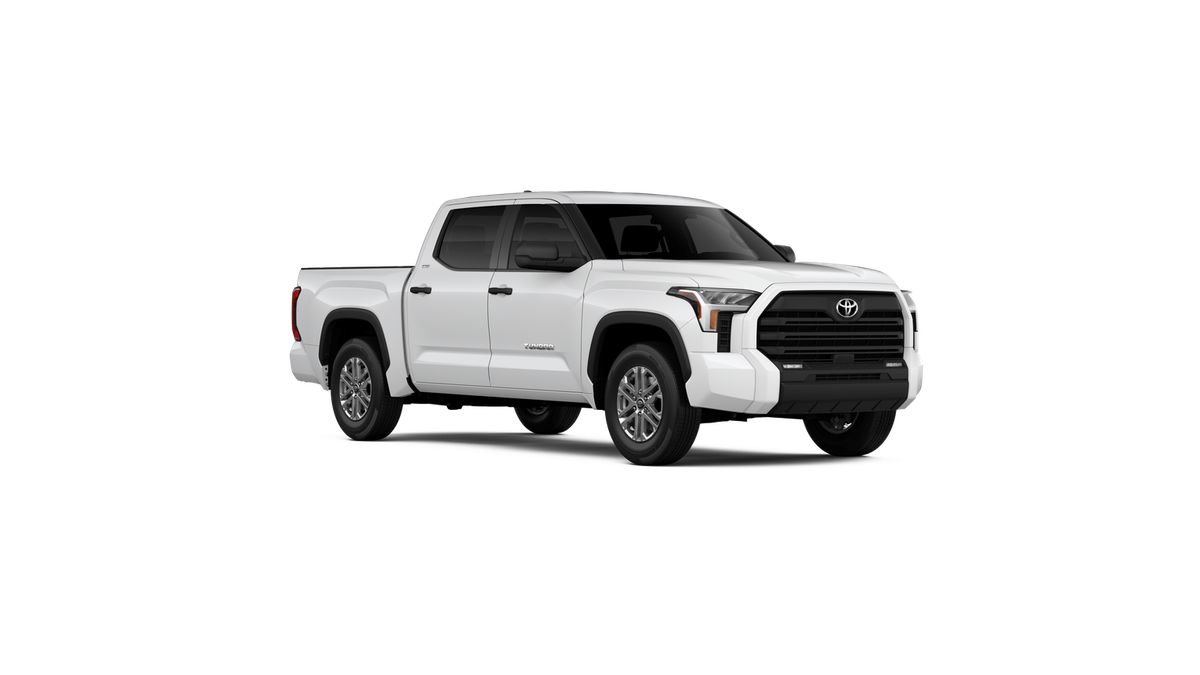 2025 Toyota Tundra SR5 CrewMax photo 17
