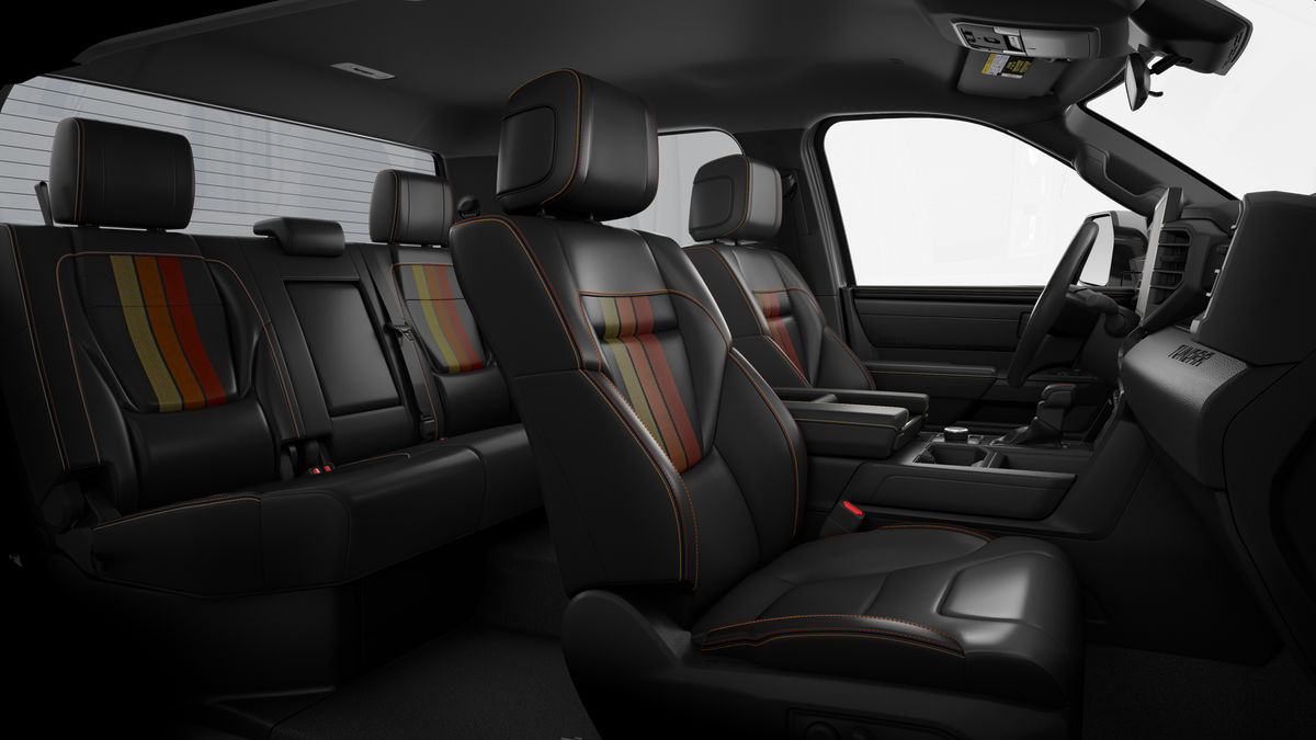 2025 Toyota Tundra SR5 CrewMax photo 2