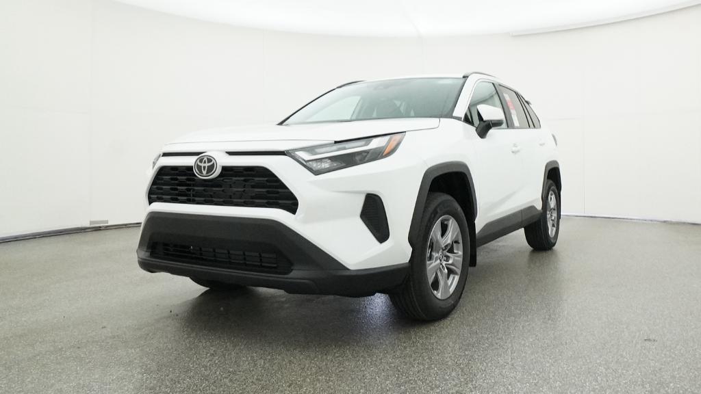 2025 Toyota RAV4 XLE photo 2