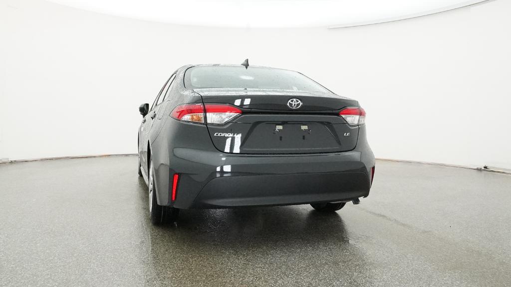 2025 Toyota Corolla LE photo 2
