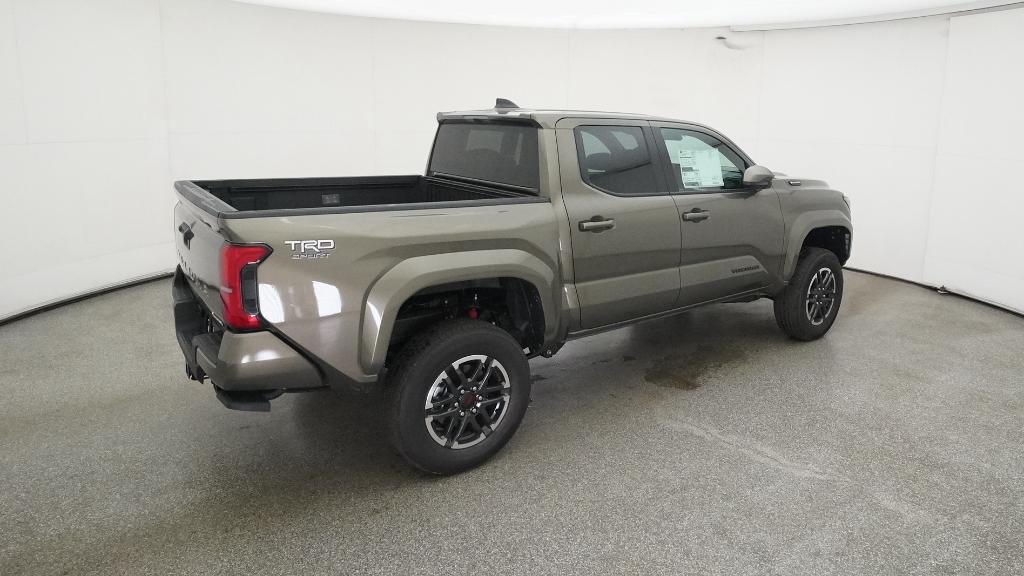 2025 Toyota Tacoma TRD Sport photo 2