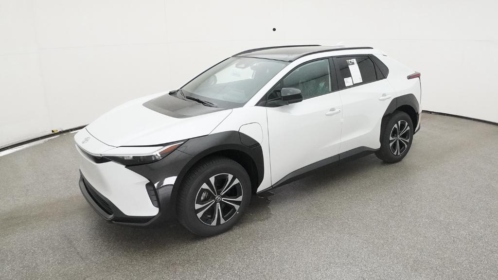 2025 Toyota bZ4X XLE photo 3