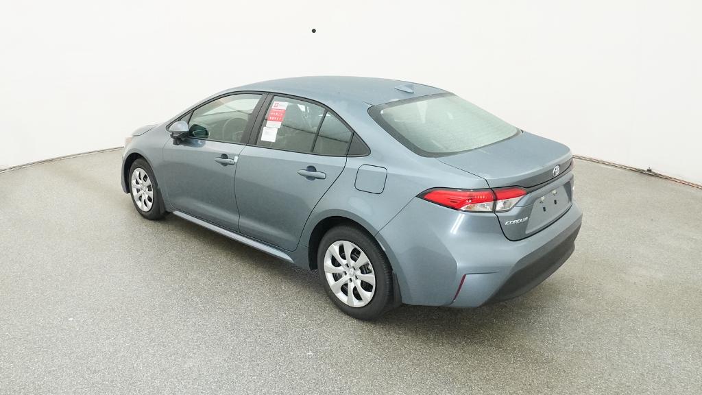 2025 Toyota Corolla LE photo 3