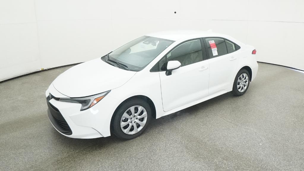 2025 Toyota Corolla Hybrid LE photo 5