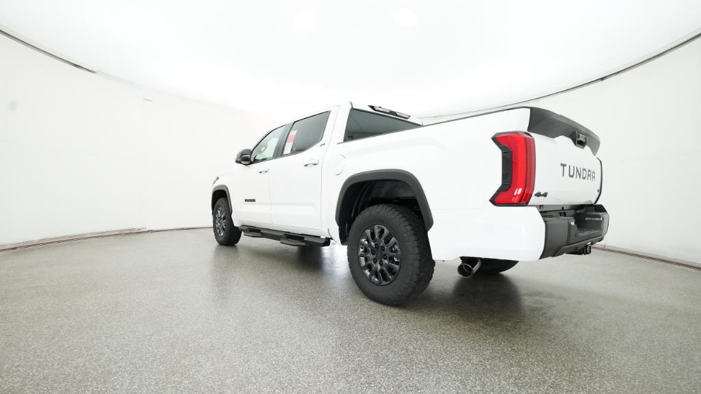2026 Toyota Tundra SR5 CrewMax photo 32