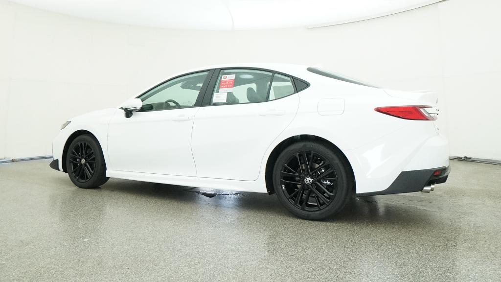 2025 Toyota Camry SE photo 25