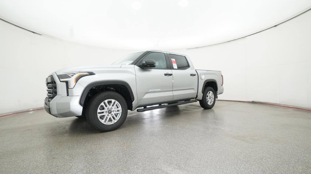 2025 Toyota Tundra SR5 CrewMax photo 2
