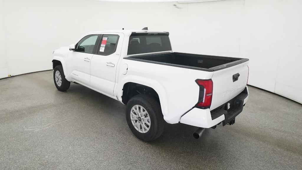 2025 Toyota Tacoma SR5 photo 15