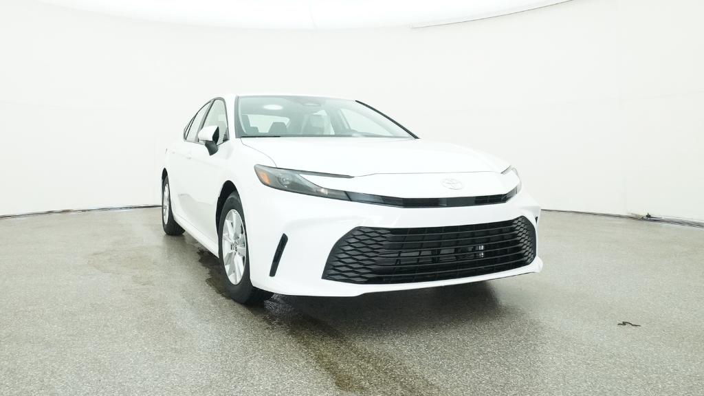 2025 Toyota Camry LE photo 28