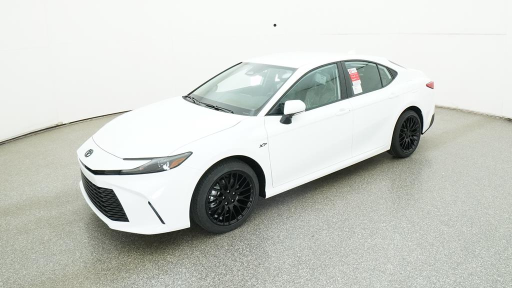 2025 Toyota Camry LE photo 2