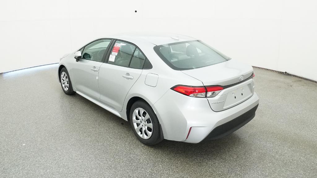 2025 Toyota Corolla LE photo 30
