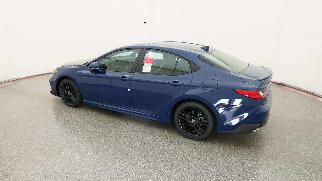 2025 Toyota Camry SE photo 3