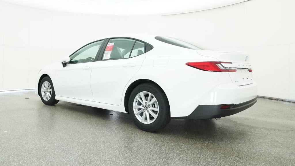 2025 Toyota Camry LE photo 34