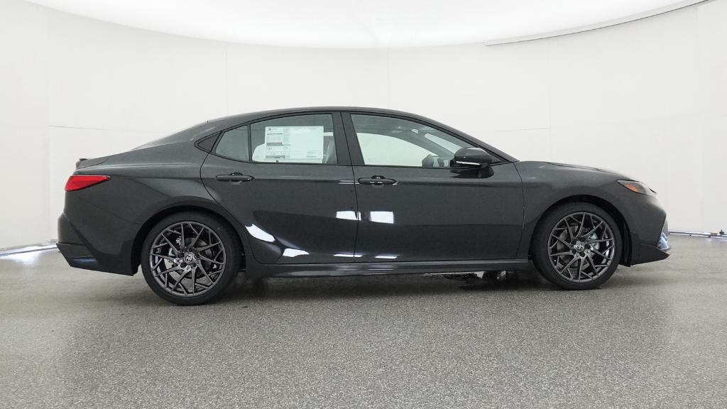 2025 Toyota Camry XSE photo 4