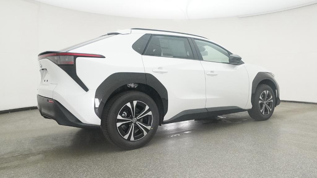 2025 Toyota bZ4X XLE photo 13