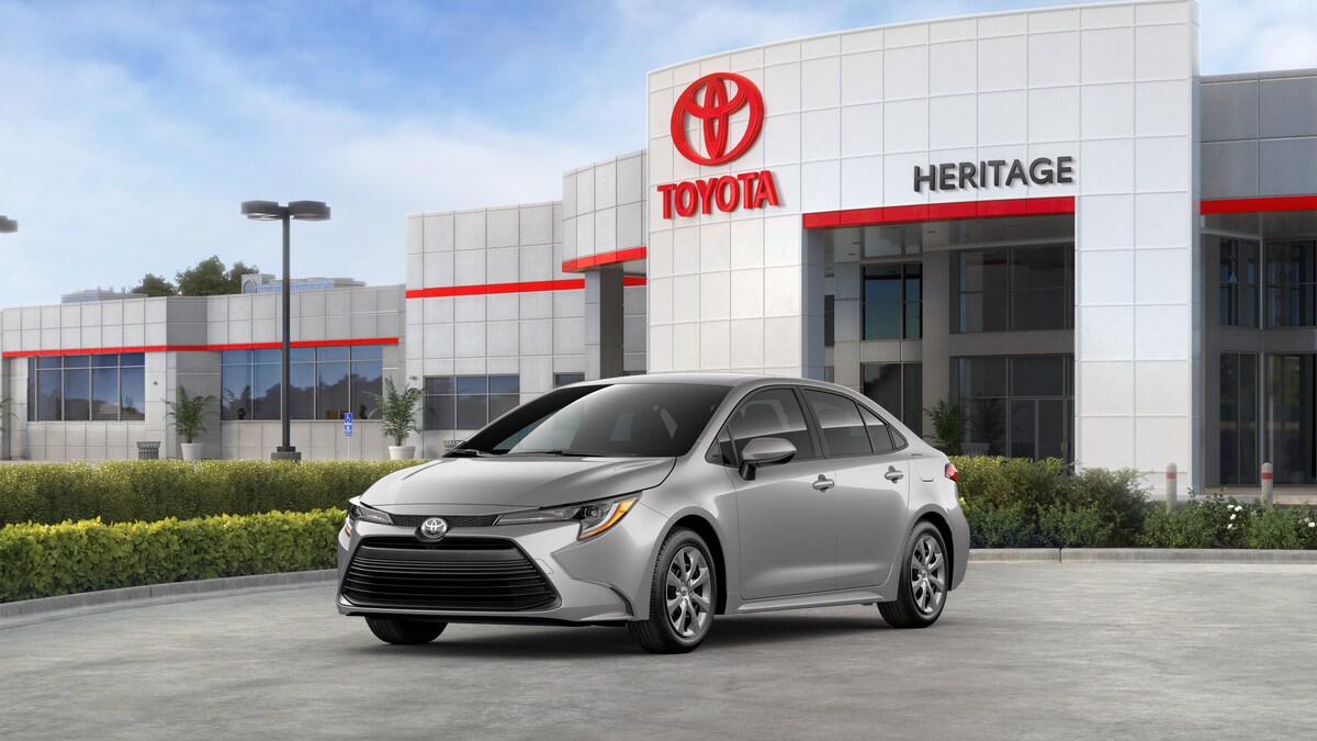2025 Toyota Corolla LE photo 4