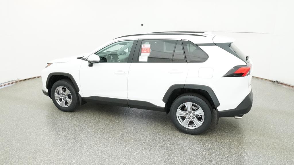 2025 Toyota RAV4 XLE photo 3
