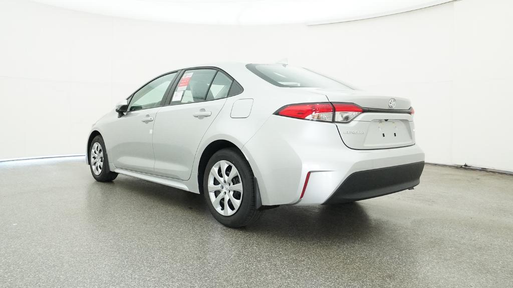 2025 Toyota Corolla LE photo 7